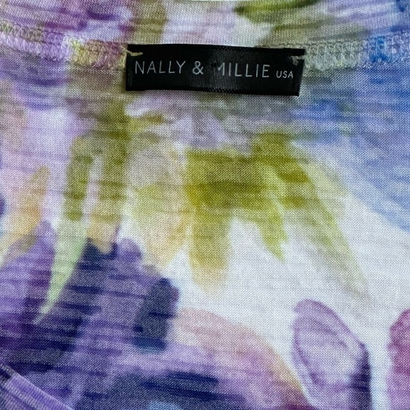 Nally&Millie USA Women’s Short Sleeve Top Burn Out Watercolor Floral Print XL - Picture 4 of 8